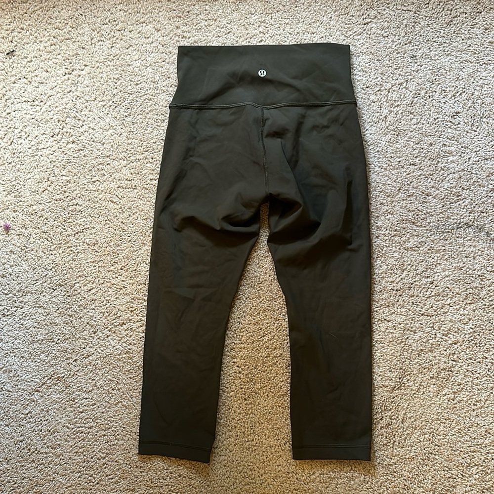 Lululemon wunder under